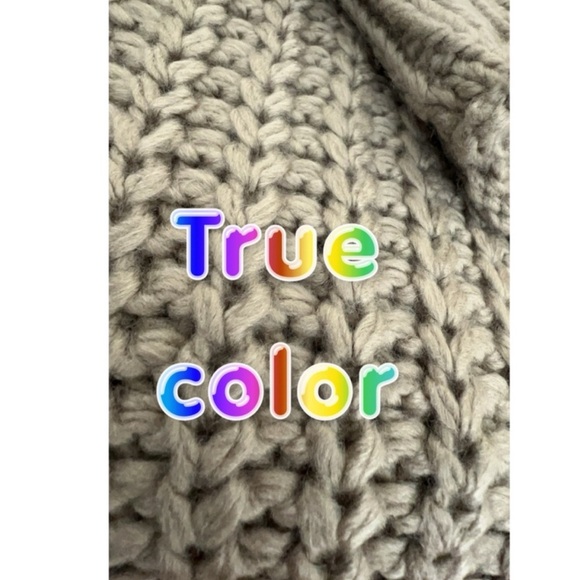 6~Piece Sweater Lot Size MEDIUM - Picture 15 of 15